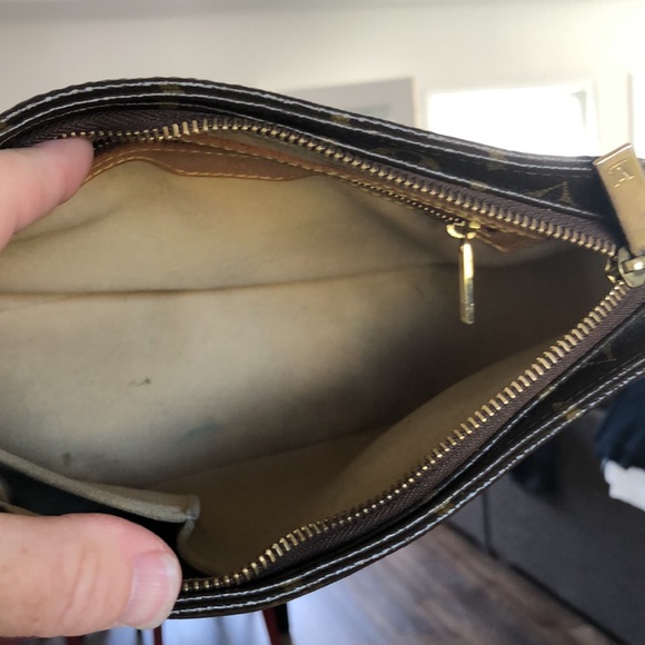 Louis Vuitton monogram looping handbag - Picture 16 of 16